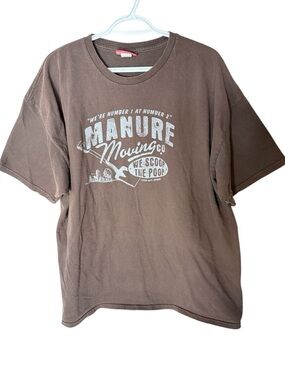 FARMBOY Men’s Brown Short Sleeve Graphic T-shirt Manure Moving Scoop Poop Sz 2XL